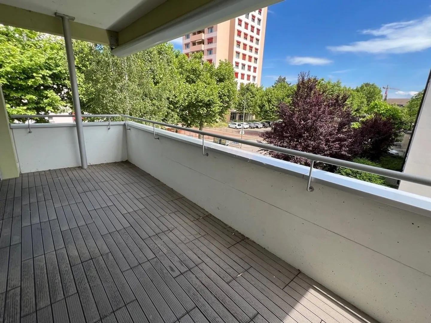 Dreamlike apartment in family-friendly neighborhood - Photo 4 of 5