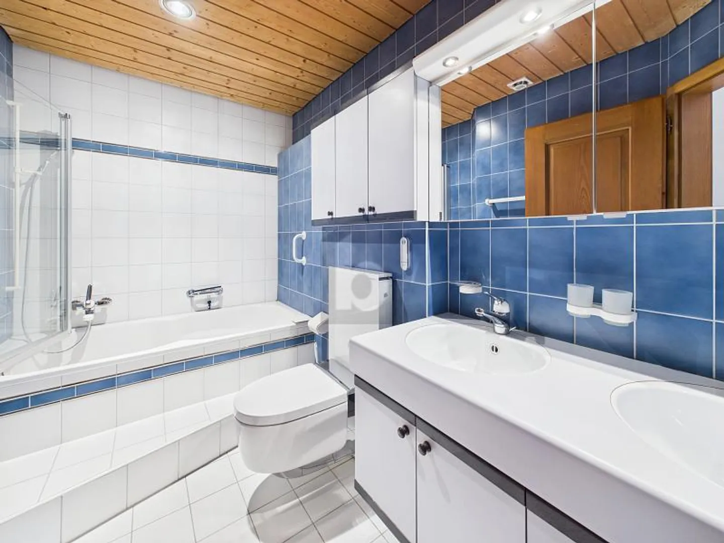 Charming Maisonette in a Quiet Location - Photo 5 of 6