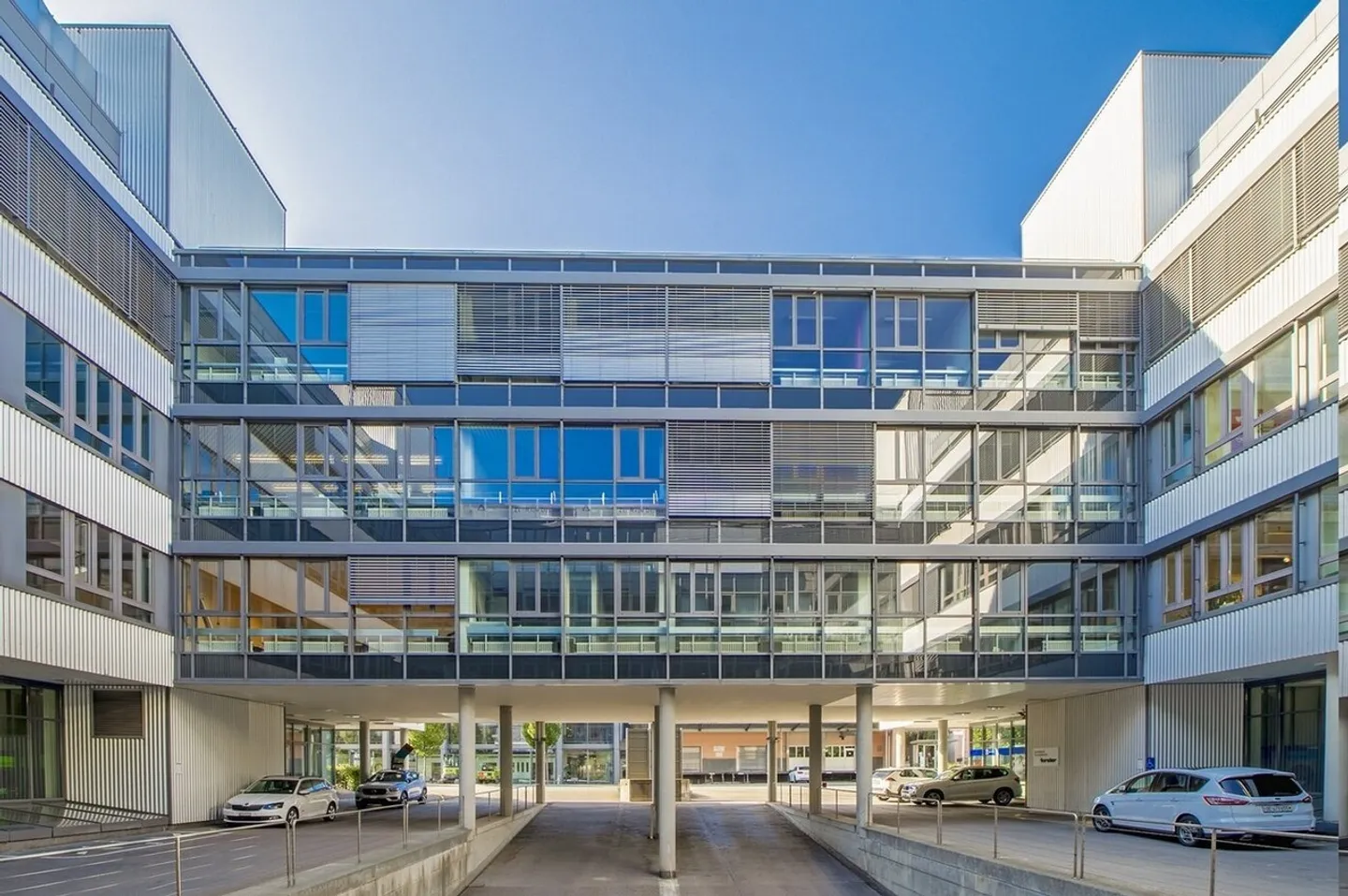 Magazzini tra 40-208 m² nel 1° sotterraneo - Foto 2 di 11