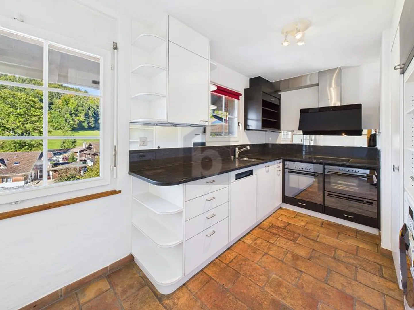 Charming Maisonette in a Quiet Location - Photo 4 of 6