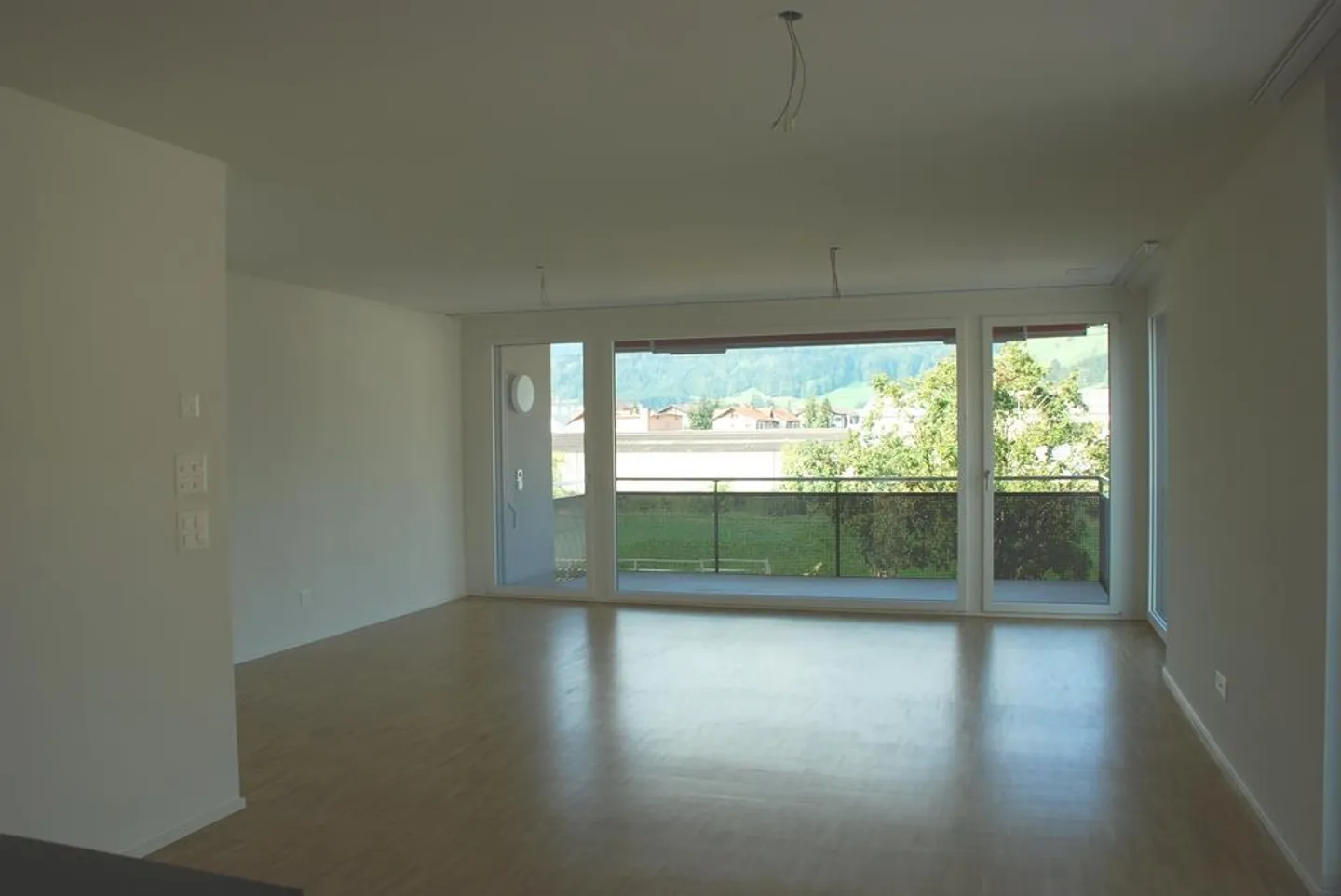 Appartement lumineux et spacieux dans un quartier familial - Photo 4 sur 11