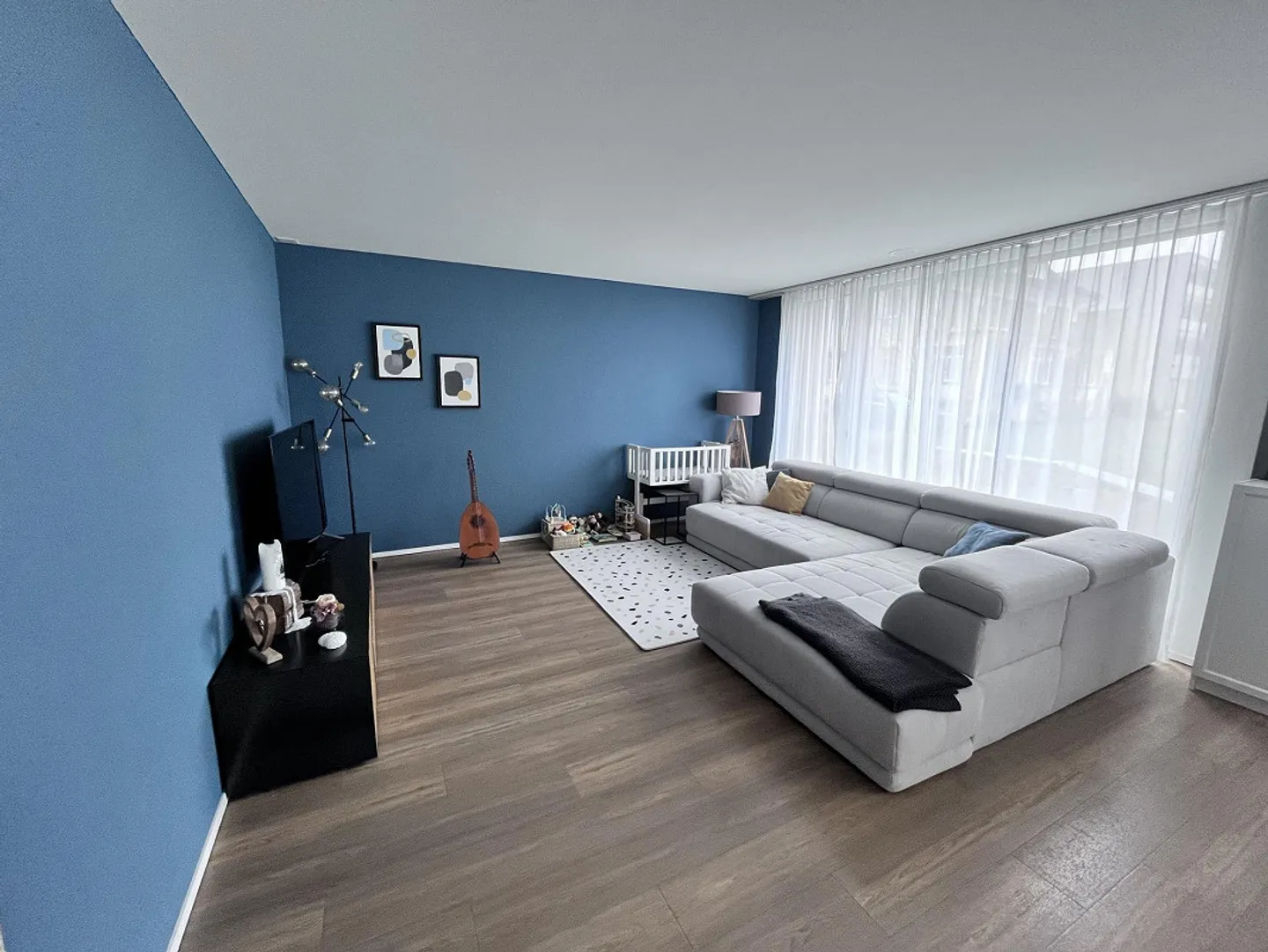 Appartamento moderno e luminoso di 4,5 stanze - Foto 1 di 9