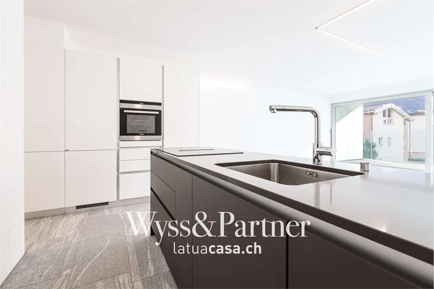 Bellinzona - Elegante und modernes 3,5-Zimmer-Apartment - Foto 4 von 13