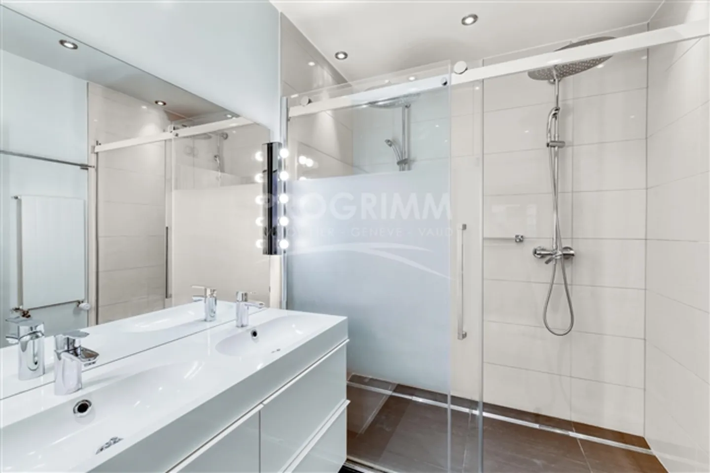 Appartamento di quasi 210 m2 - 6 stanze / 4 camere da letto - 2 bagni + 3 wc - Foto 7 di 15