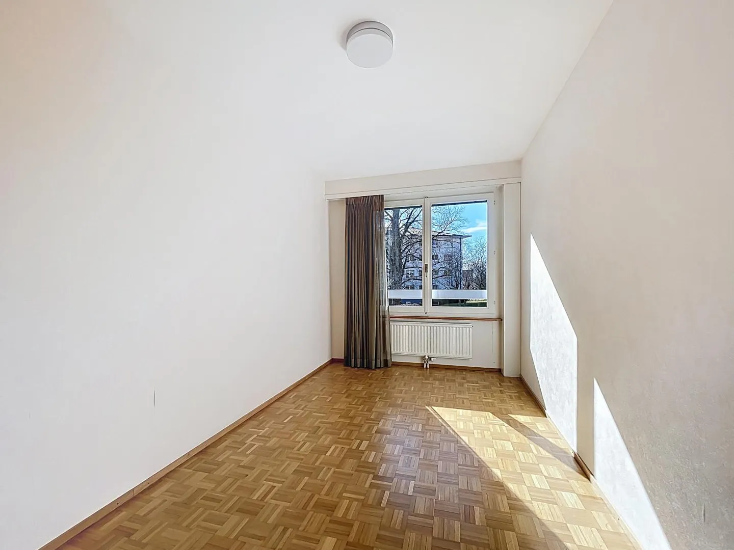 3.5 Room Apartment - Photo 3 of 5