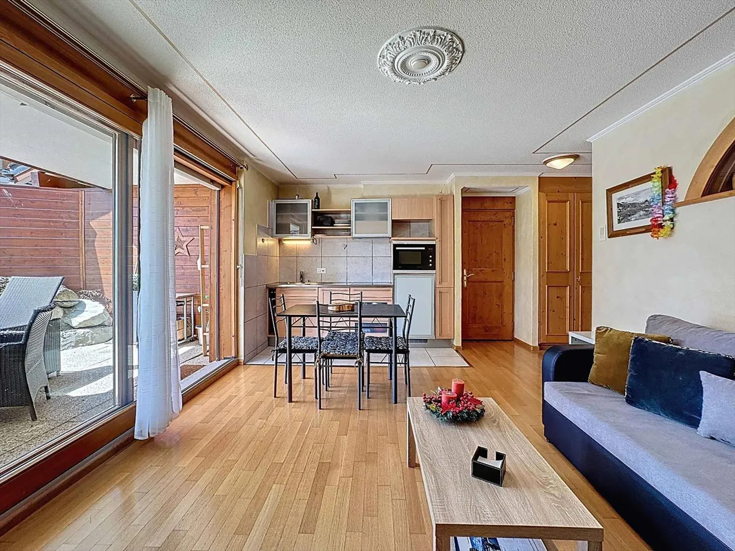 «PLANS-MAYENS - Charmante 2.5 Zimmerwohnung in der Nähe der Skipisten» - Photo 2 sur 10