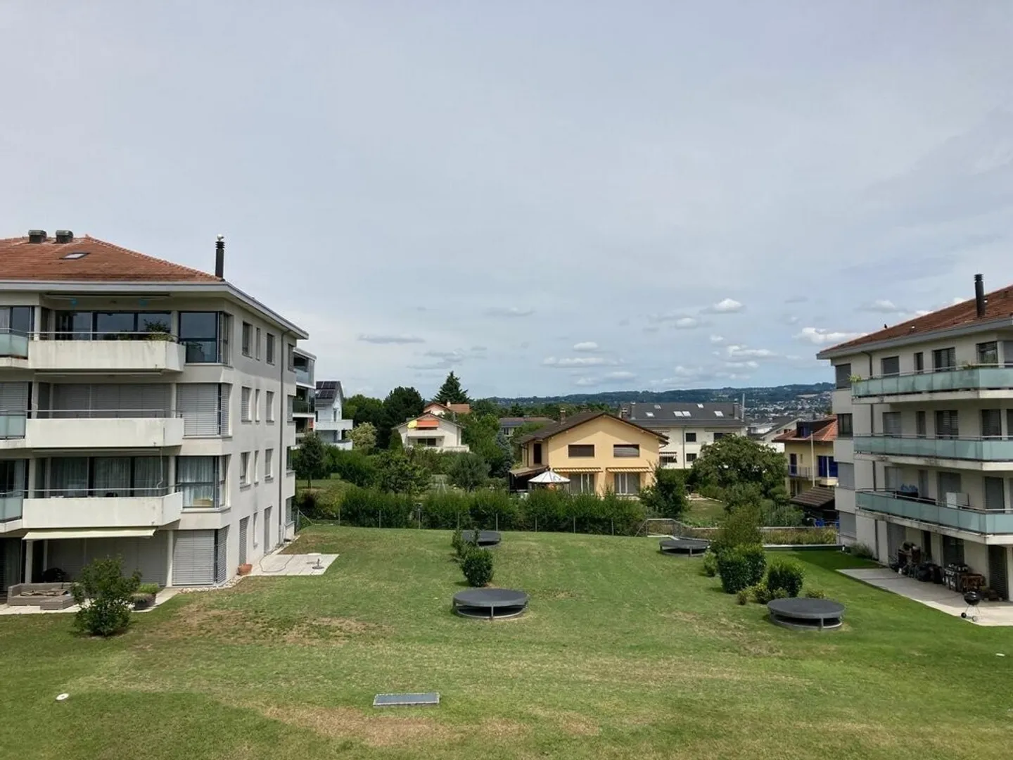 Joli 2 pièces rénové idéalement placé au centre du village - Photo 5 sur 5