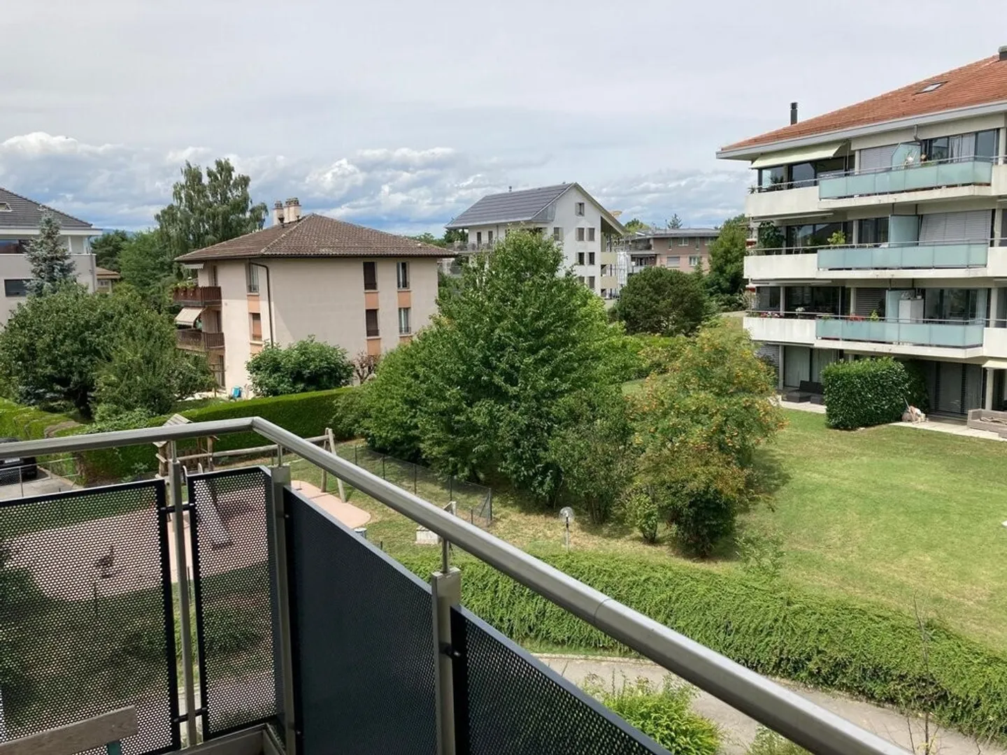 Joli 2 pièces rénové idéalement placé au centre du village - Photo 4 sur 5