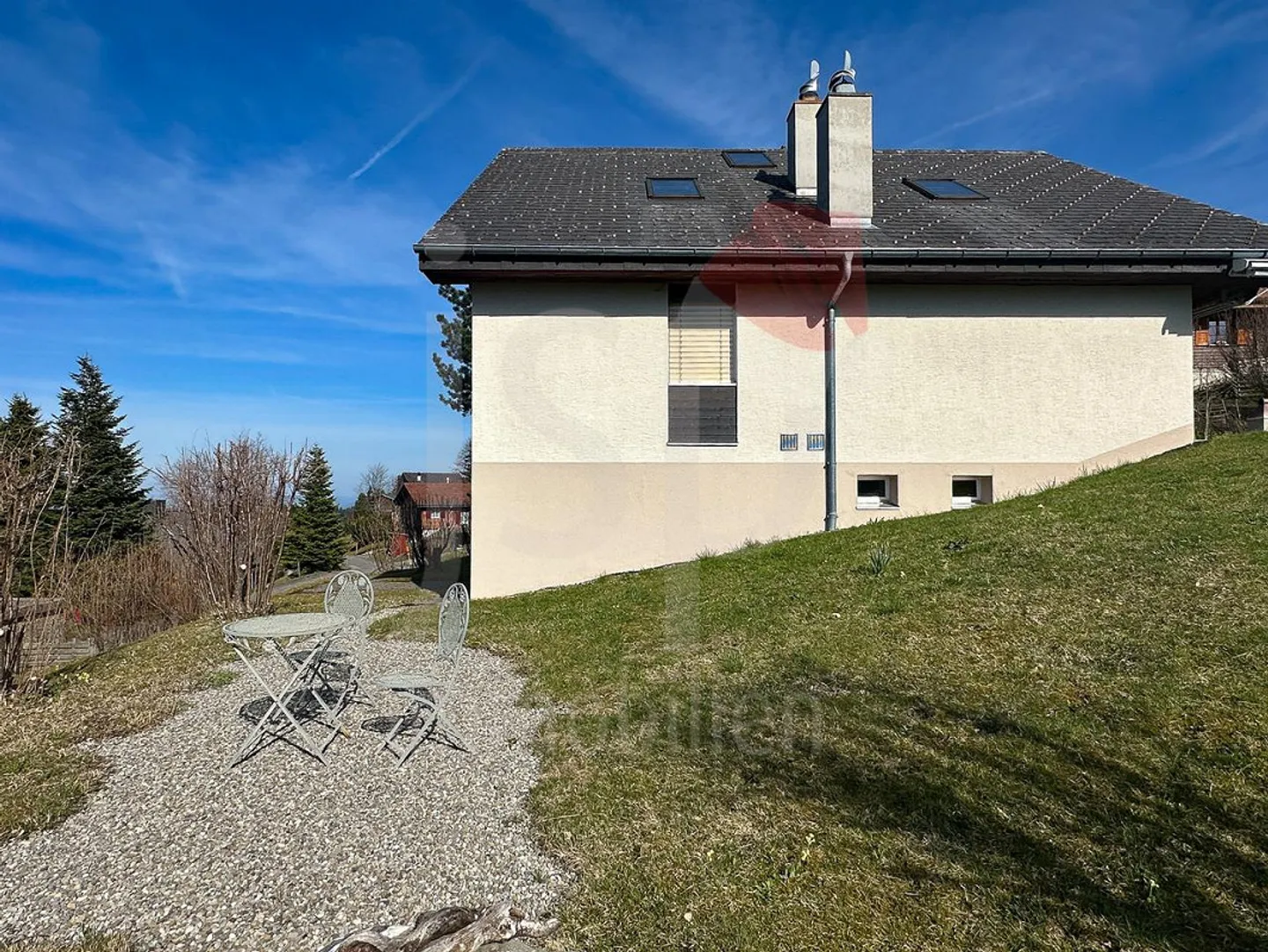 Accogliente appartamento mansardato 3.5 locali con galleria e stanza aggiuntiva - Foto 4 di 27