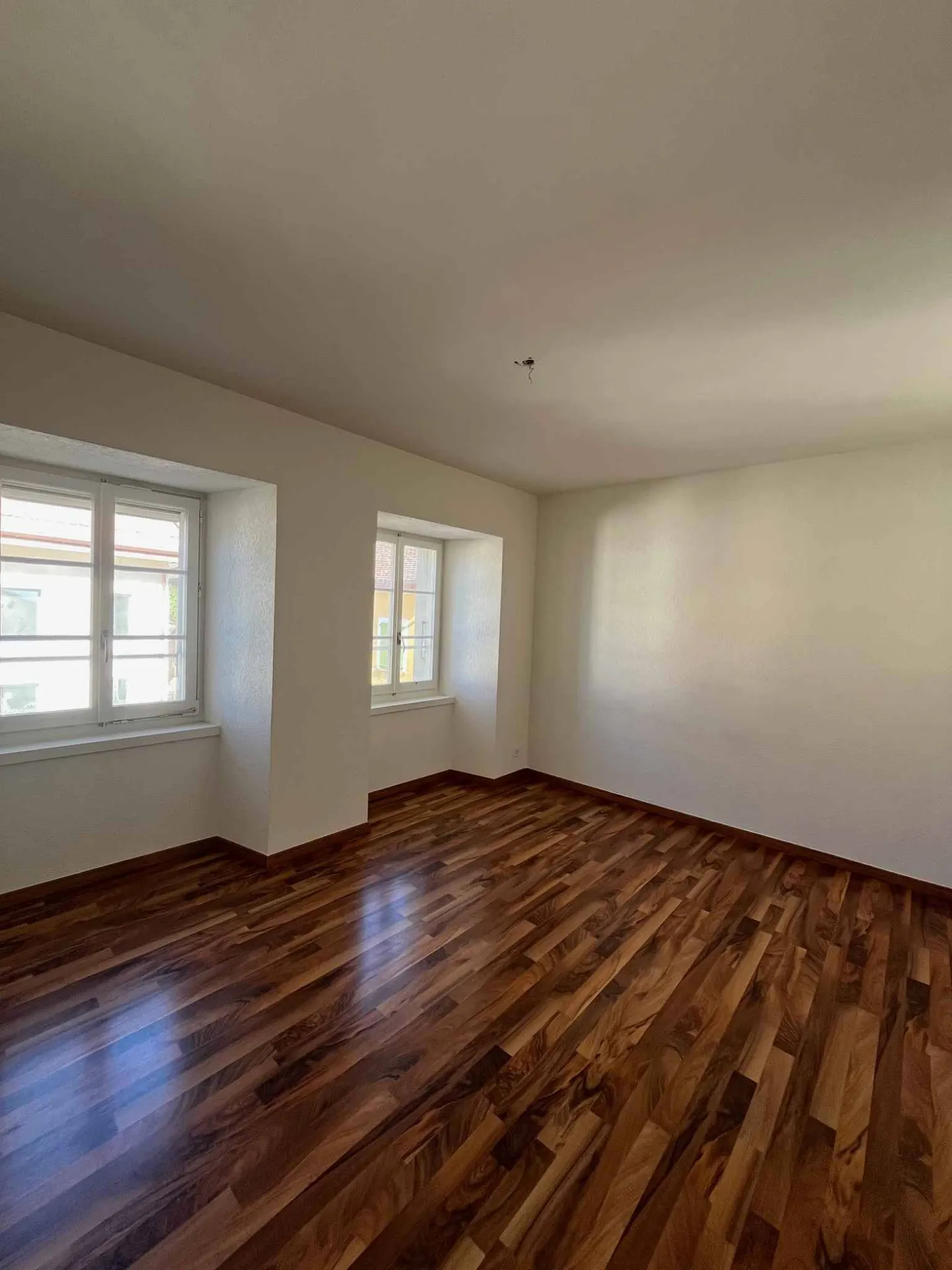 Spacious Apartment with Balcony - Photo 2 of 4