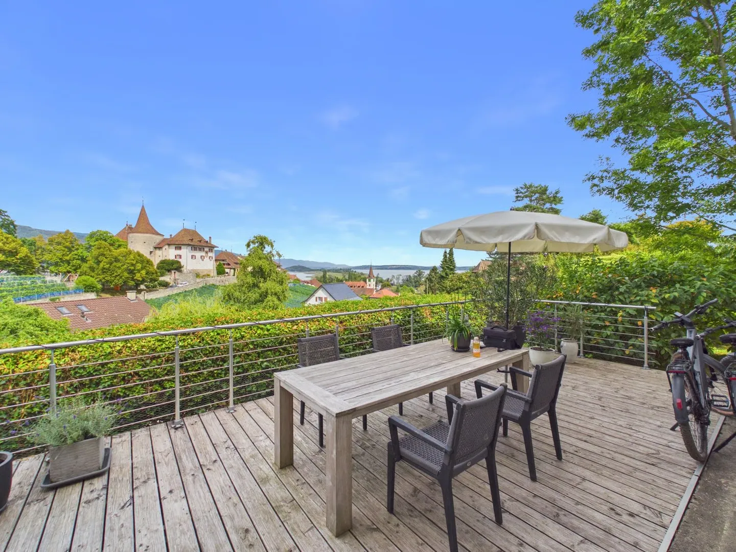 Einzigartige Villa mit Sicht auf See und Seeland - Photo 2 of 23