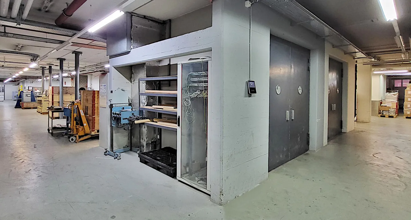 Espace commercial/production rare au rez-de-chaussée avec bureau et entrepôt - 5'000 m2 - Photo 9 sur 17