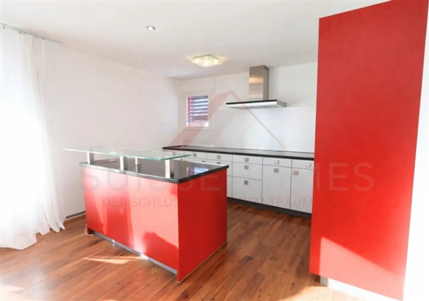 Exclusive 4.5-room penthouse apartment in Heimberg with stunning terrace - Photo 5 of 10