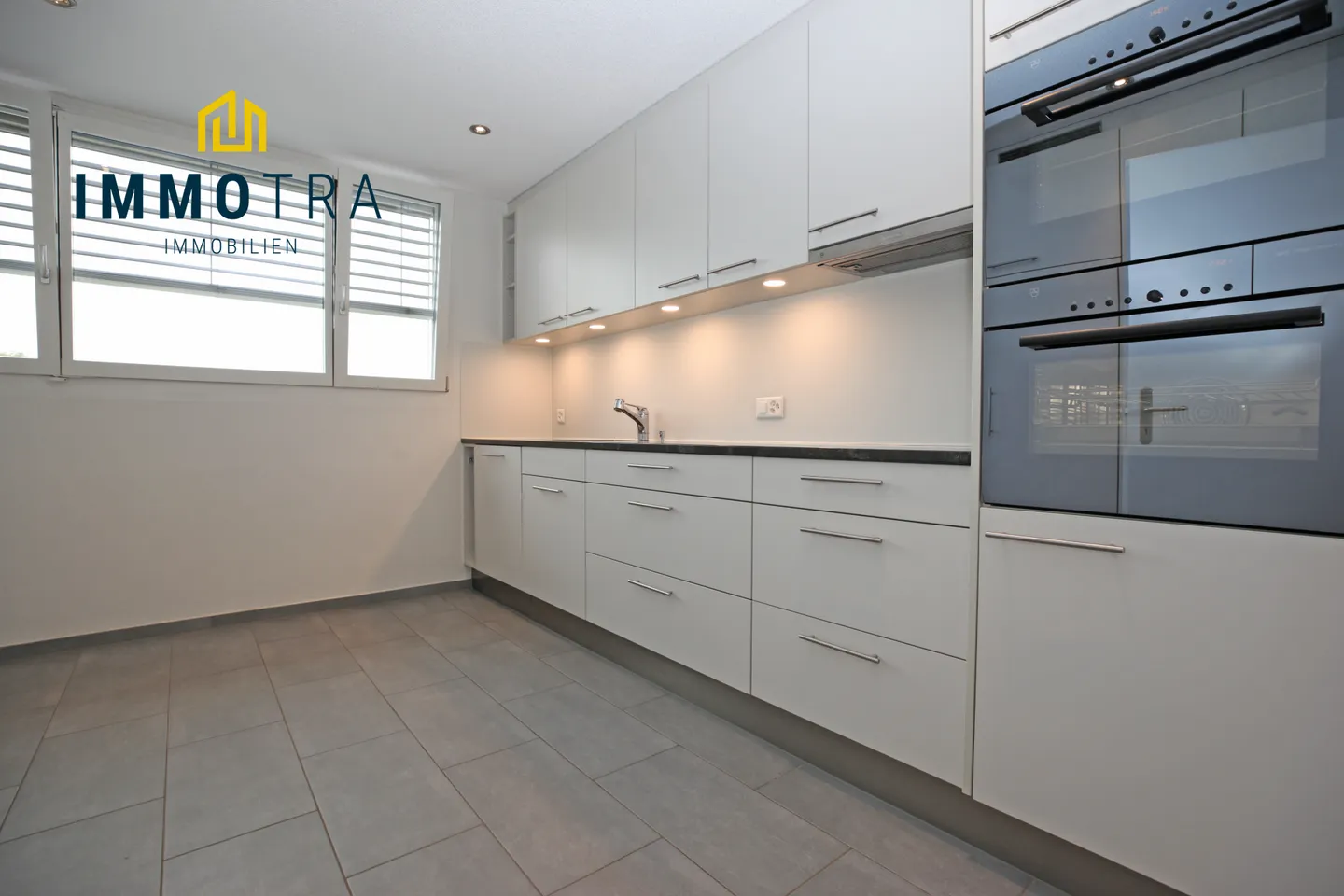 Moderno appartamento attico di 3,5 locali con alto standard di finitura - Foto 1 di 12