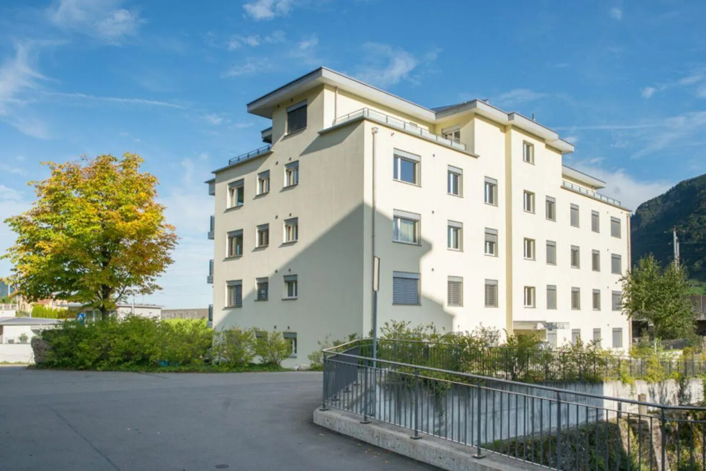 Espace de stockage de 258m² dans un emplacement central - Photo 1 sur 3