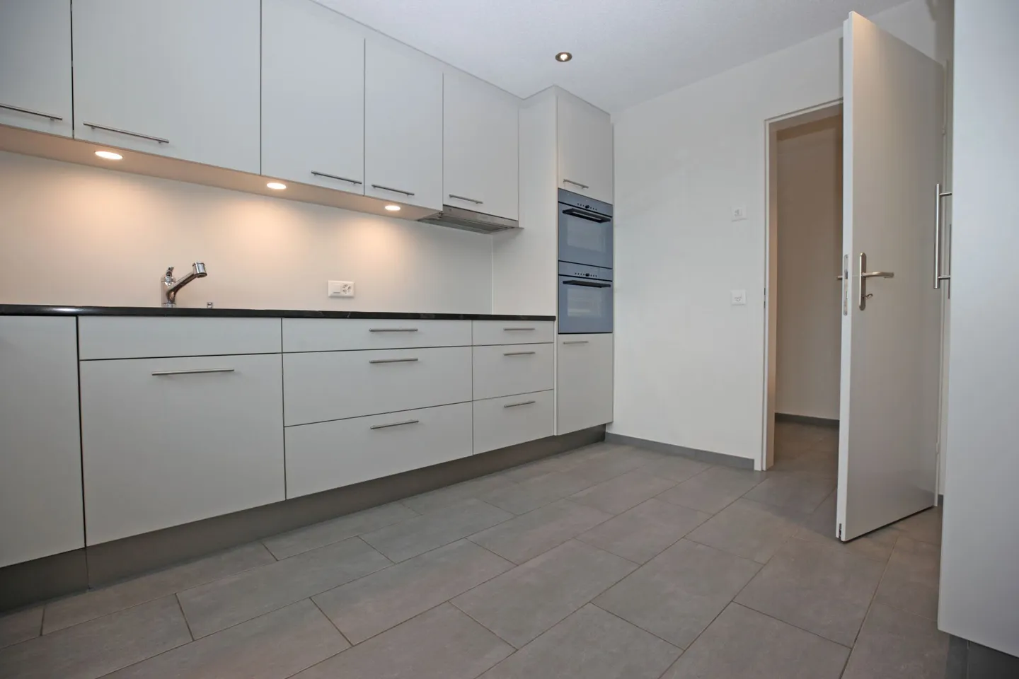 Moderno appartamento attico di 3,5 locali con alto standard di finitura - Foto 2 di 12