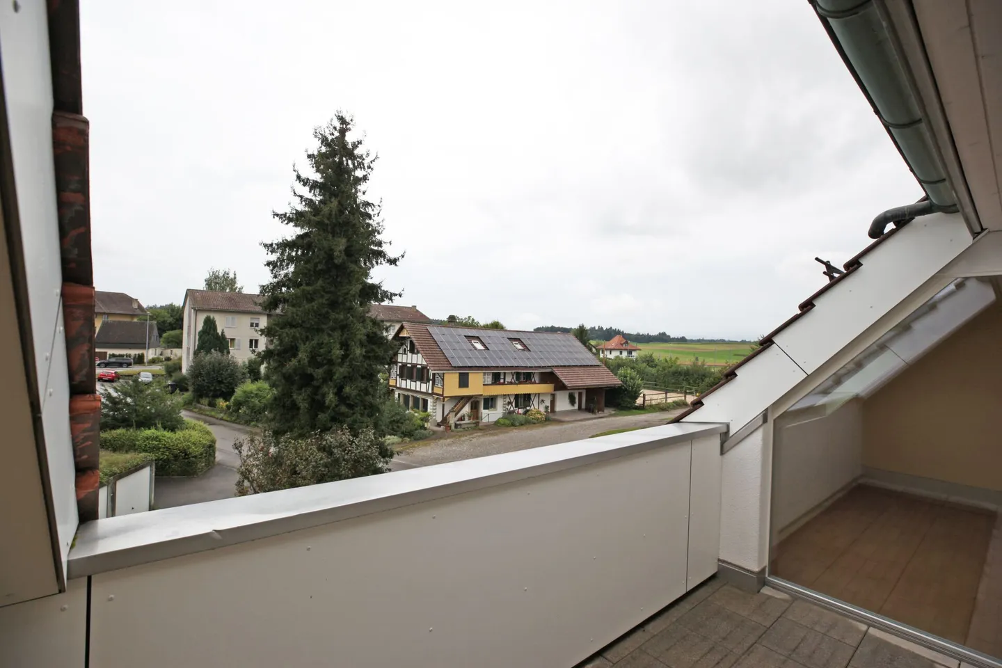 Moderno appartamento attico di 3,5 locali con alto standard di finitura - Foto 8 di 12