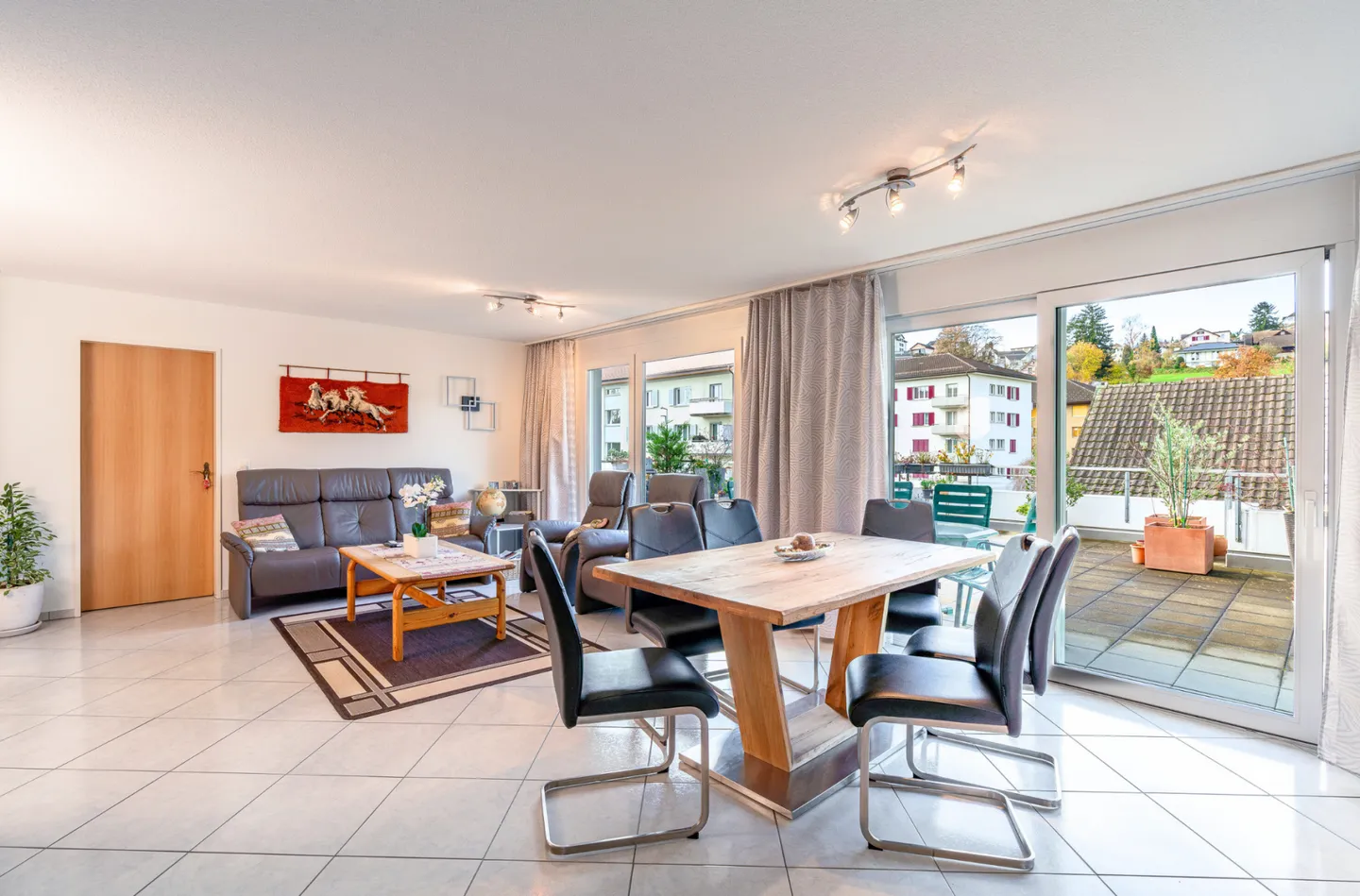 Appartement en attique 3.5 pièces avec grande terrasse - Photo 5 sur 10