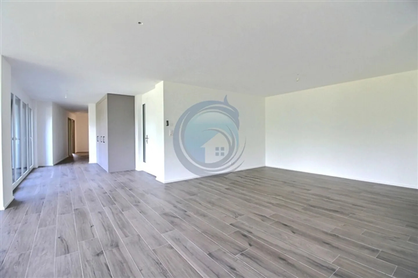 Spacious 4.5-room apartment on the garden level - Photo 6 of 14