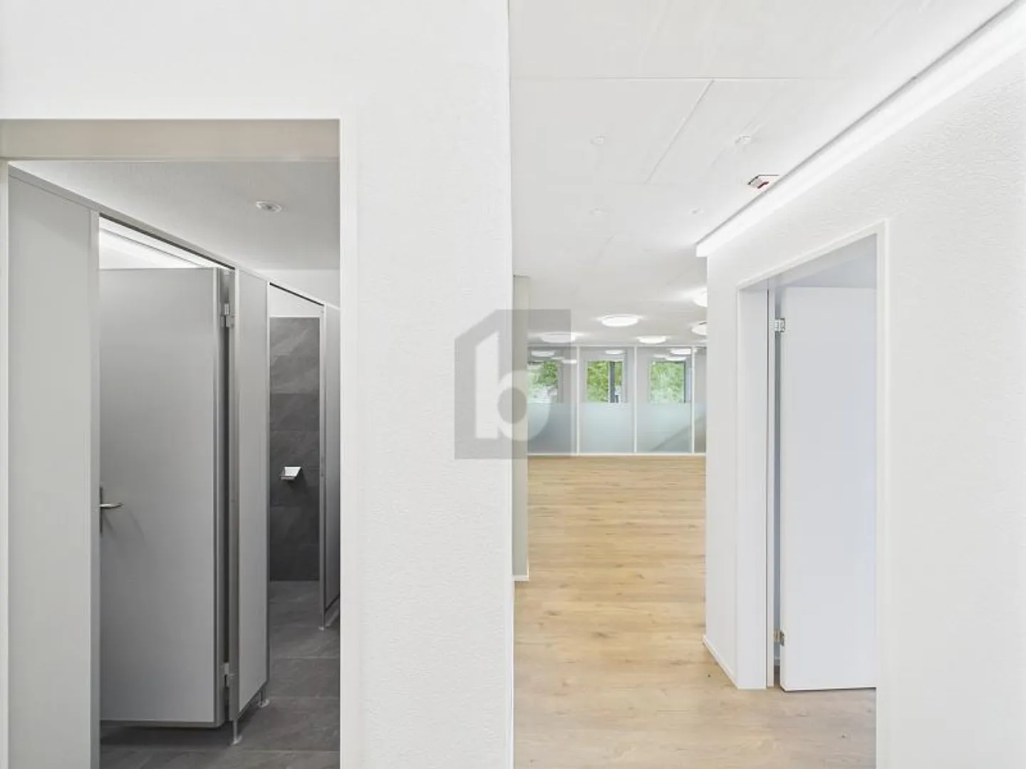 Modern Office Space in Münchenstein - Photo 4 of 6