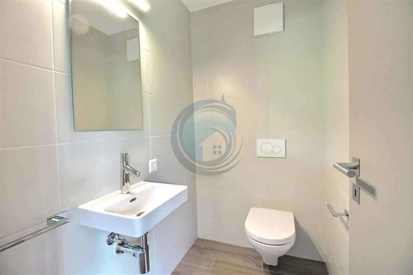 Spacious 4.5-room apartment on the garden level - Photo 14 of 14