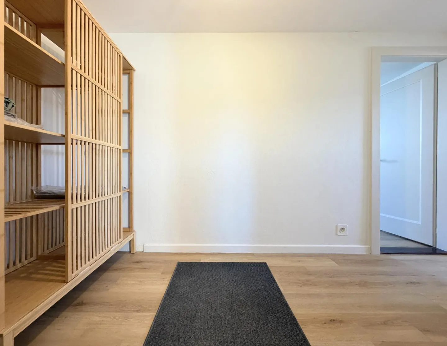 Furnished 2.5-room apartment - Photo 3 of 7