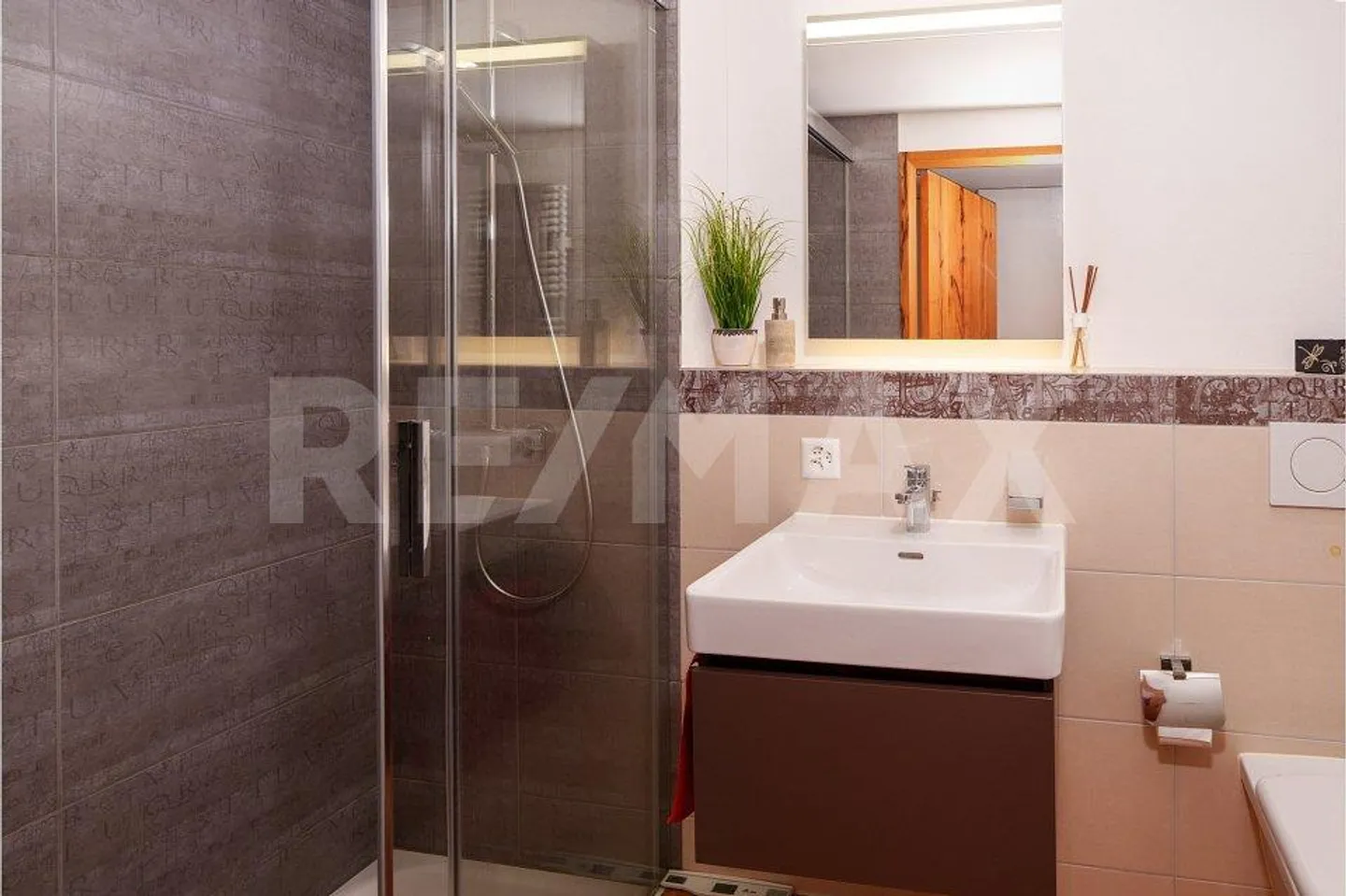 «4.5 Room apartment» - Photo 12 sur 13