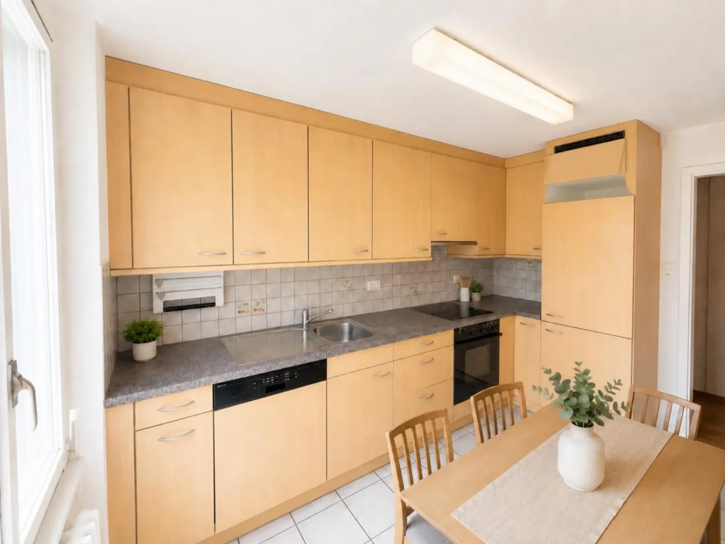 Grosszügige 5-Zimmer Wohnung - Foto 2 von 10