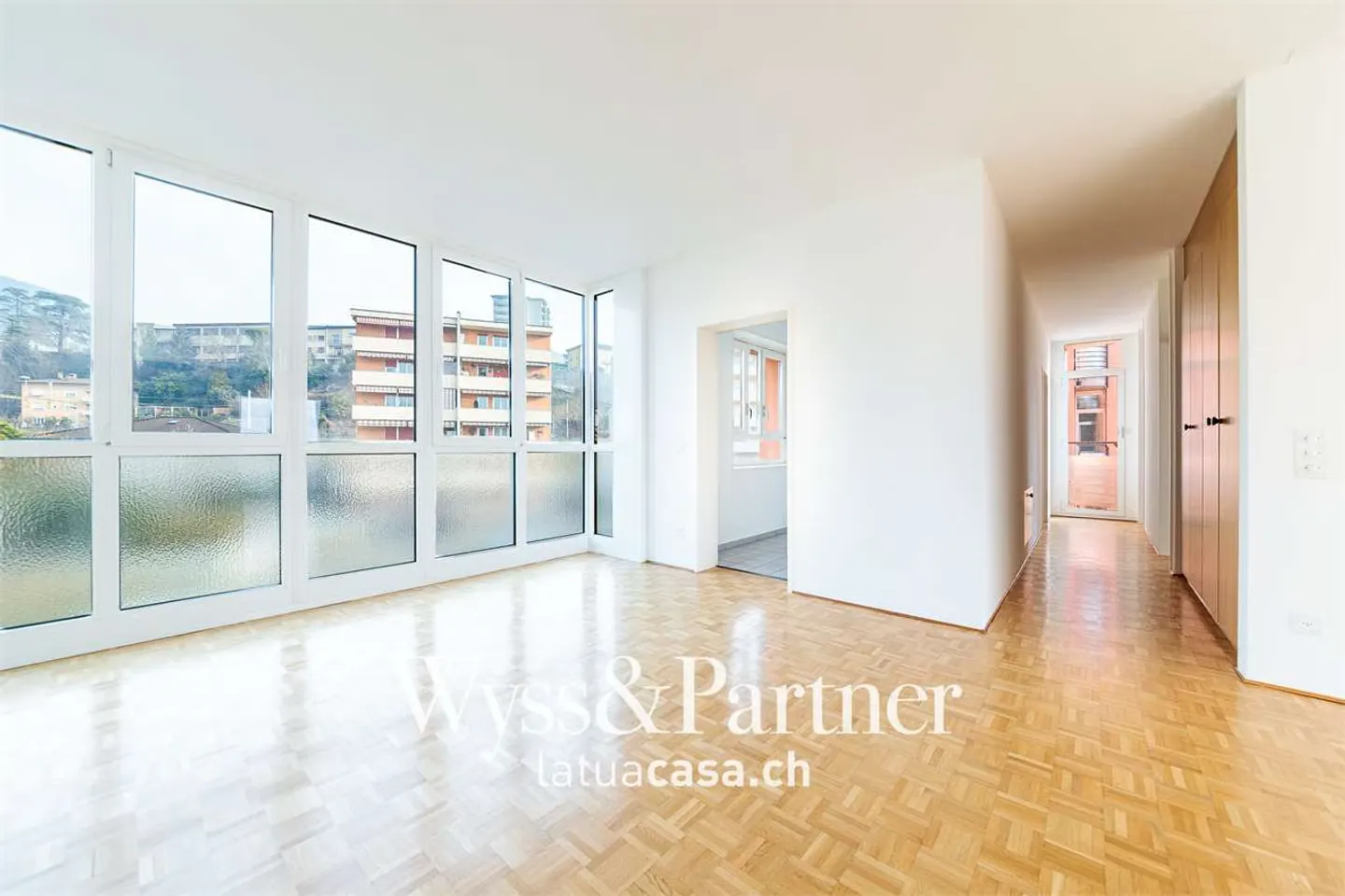 Balerna - spacious and bright 3.5 rooms - Photo 1 of 10