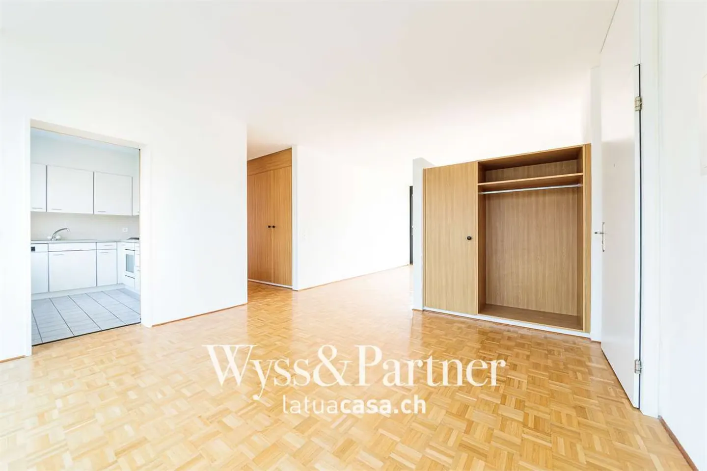 Balerna - spacious and bright 3.5 rooms - Photo 3 of 10