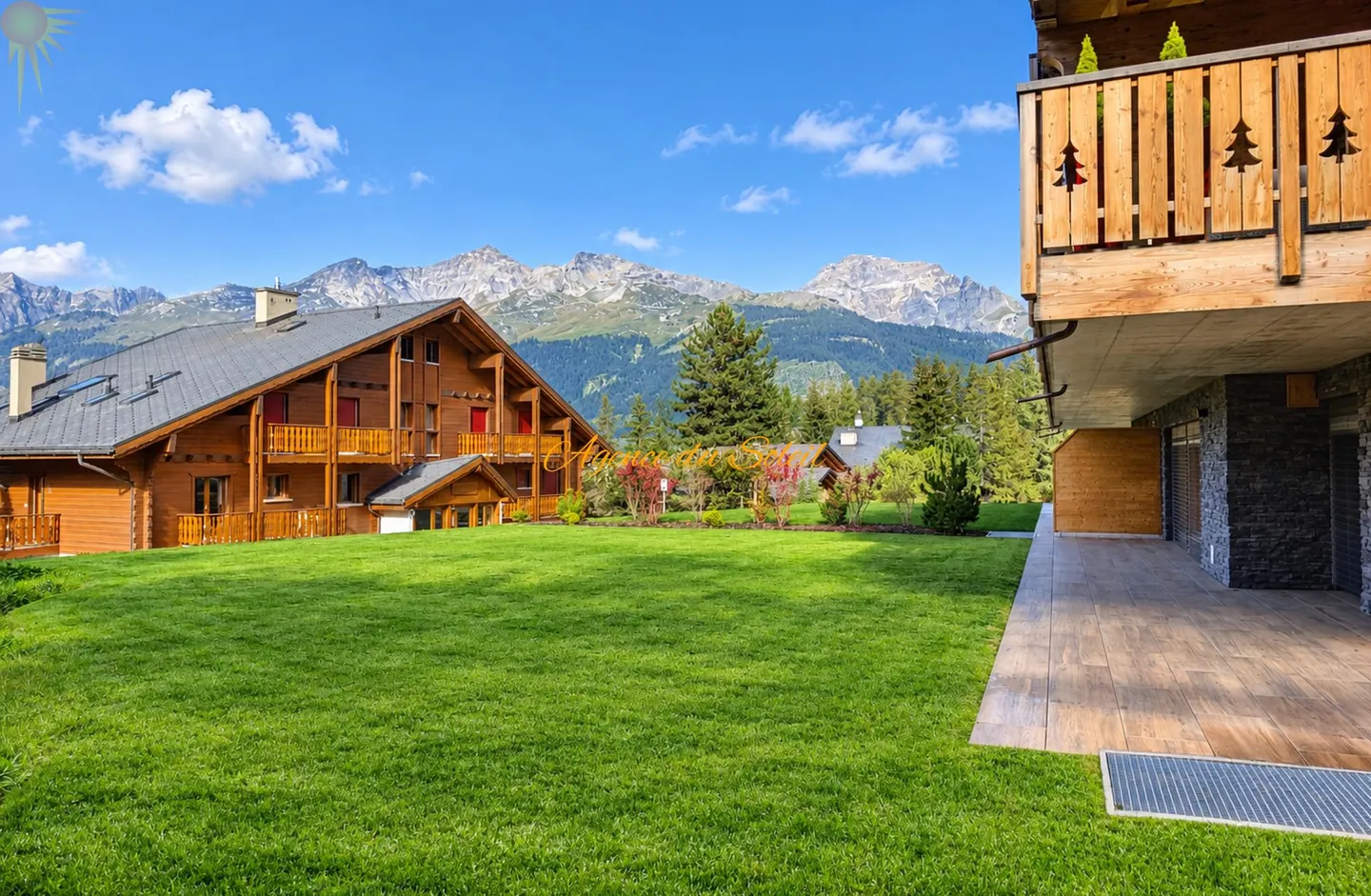 Appartamento di lusso di 4,5 stanze, nuovo e idealmente situato a Crans! - Foto 1 di 12