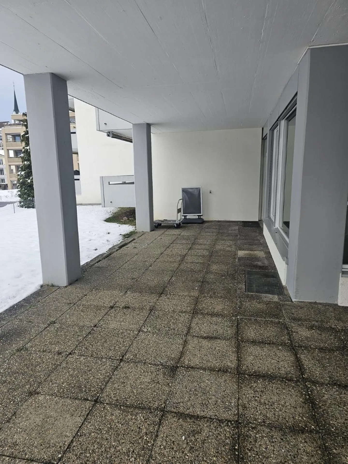 Commercial space for rent in a central location - Photo 6 of 9