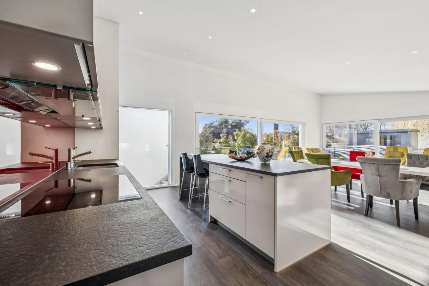 Villa contemporaine avec piscine - Photo 3 sur 13