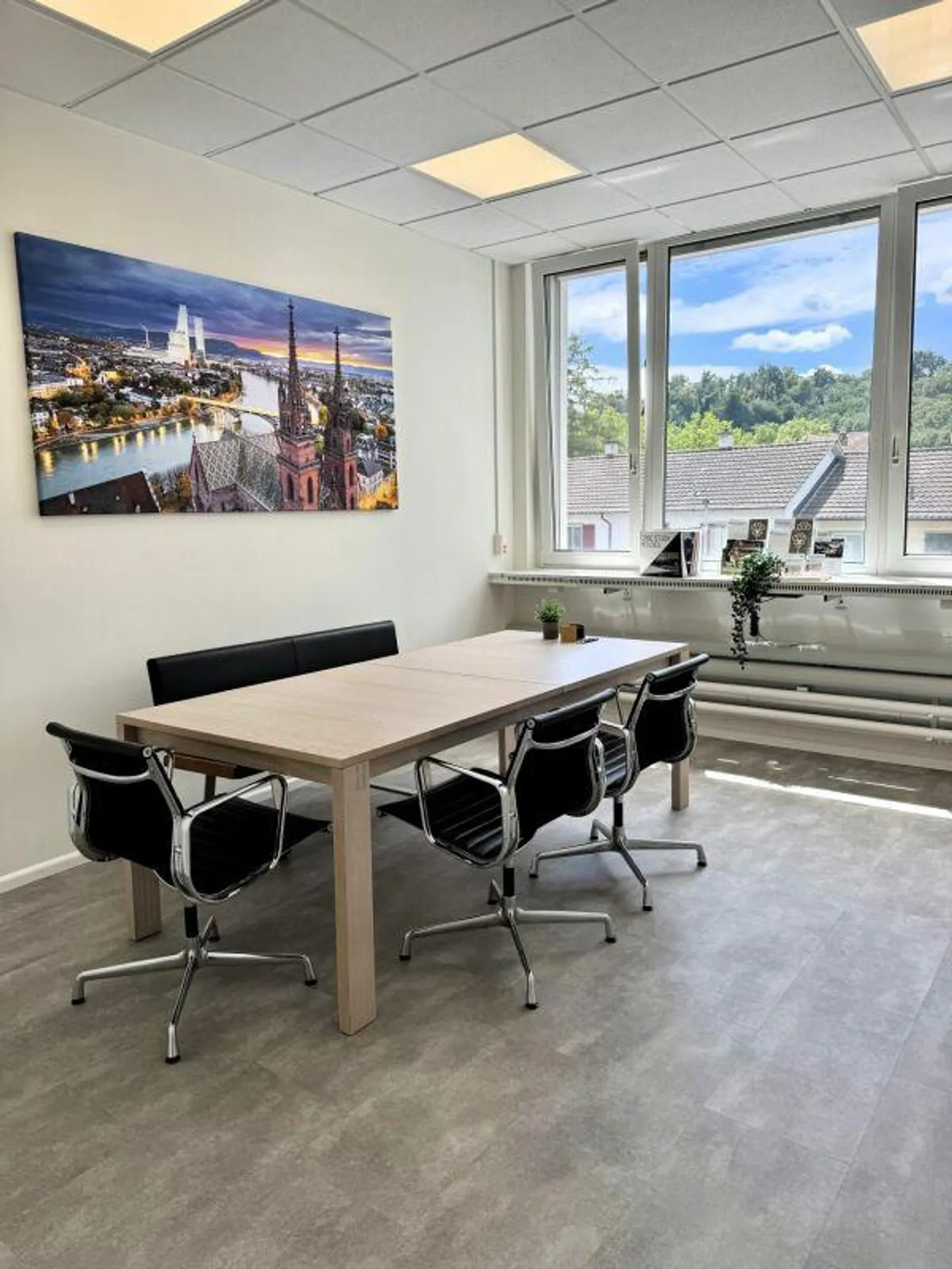 Espace de bureau de 130 m² incluant des places de parking à louer - Photo 1 sur 12