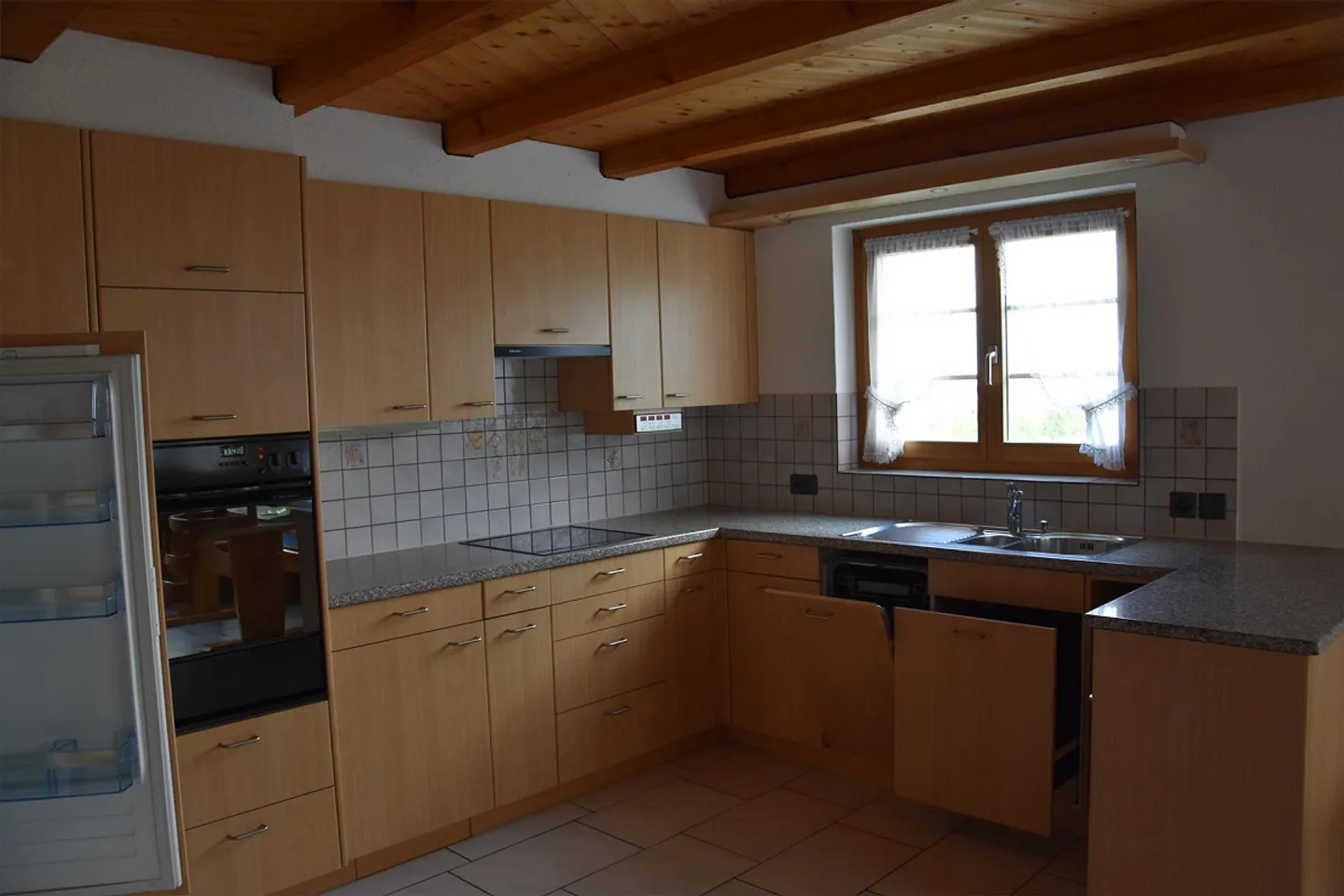 Charmante Wohnung mit Terrasse - Foto 2 von 13