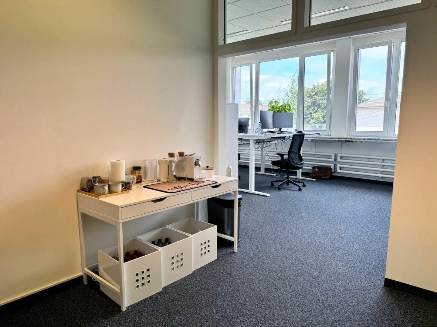Espace de bureau de 130 m² incluant des places de parking à louer - Photo 3 sur 12
