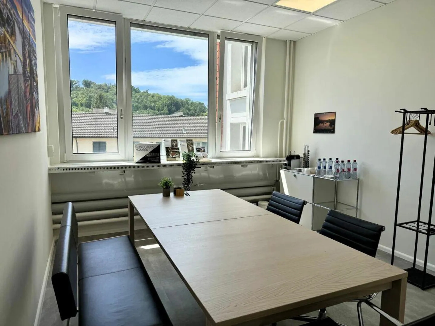 Espace de bureau de 130 m² incluant des places de parking à louer - Photo 2 sur 12