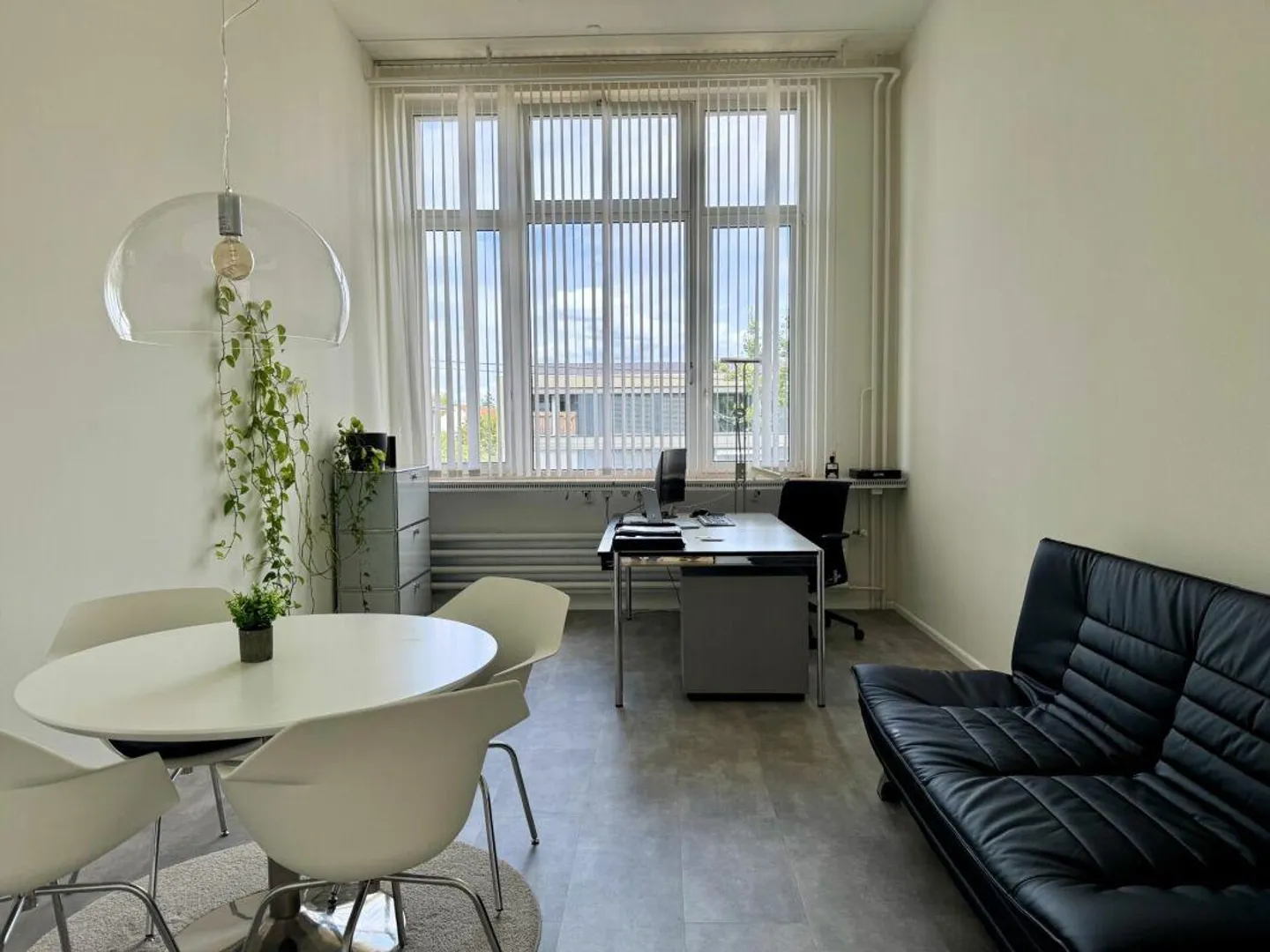 Espace de bureau de 130 m² incluant des places de parking à louer - Photo 11 sur 12