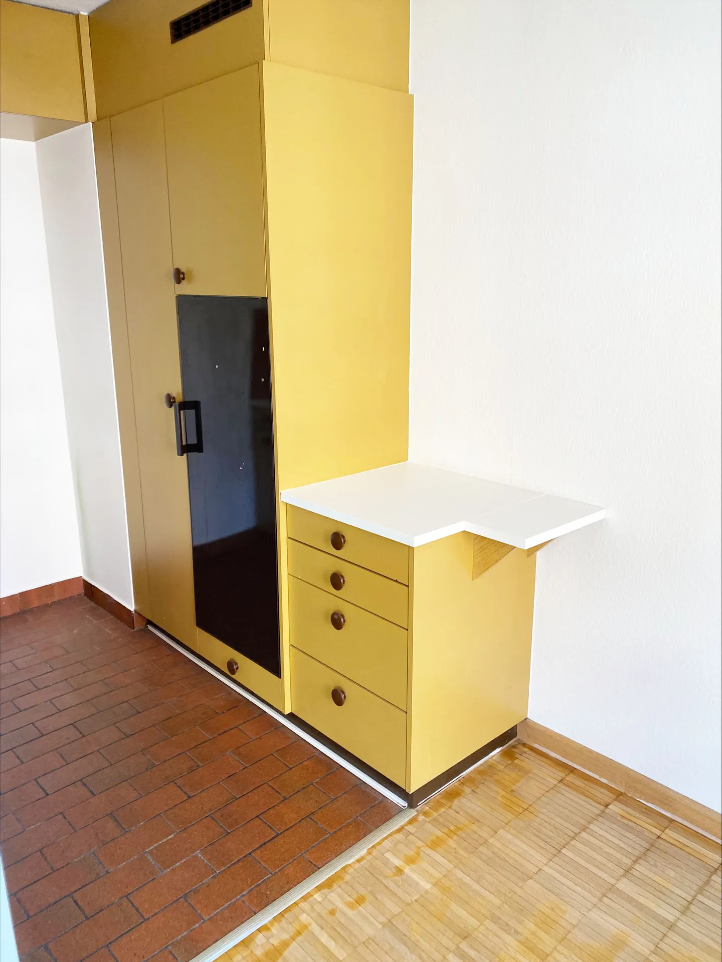 Charming 2.5-Room Apartment - Photo 4 of 10