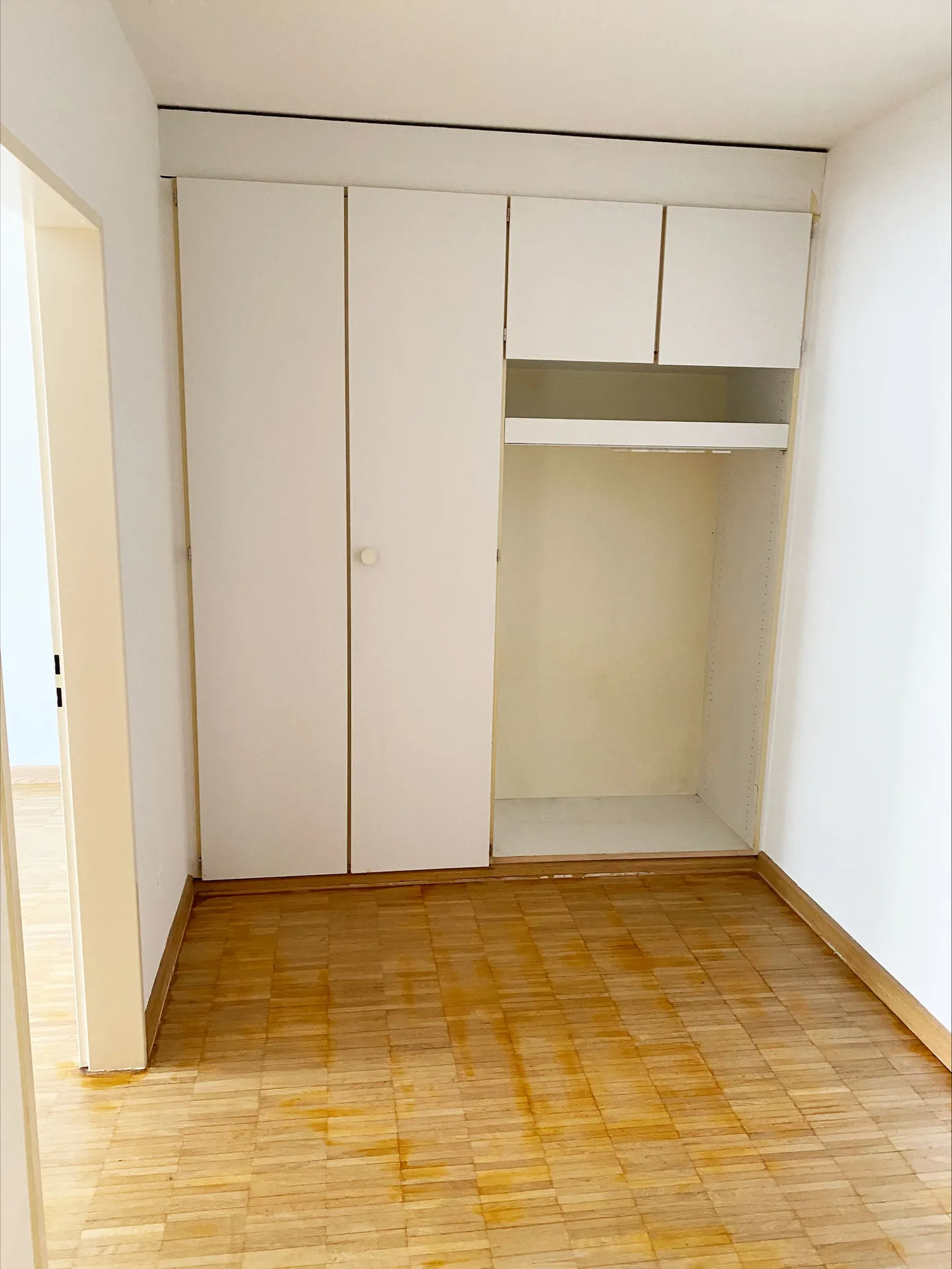 Charming 2.5-Room Apartment - Photo 8 of 10