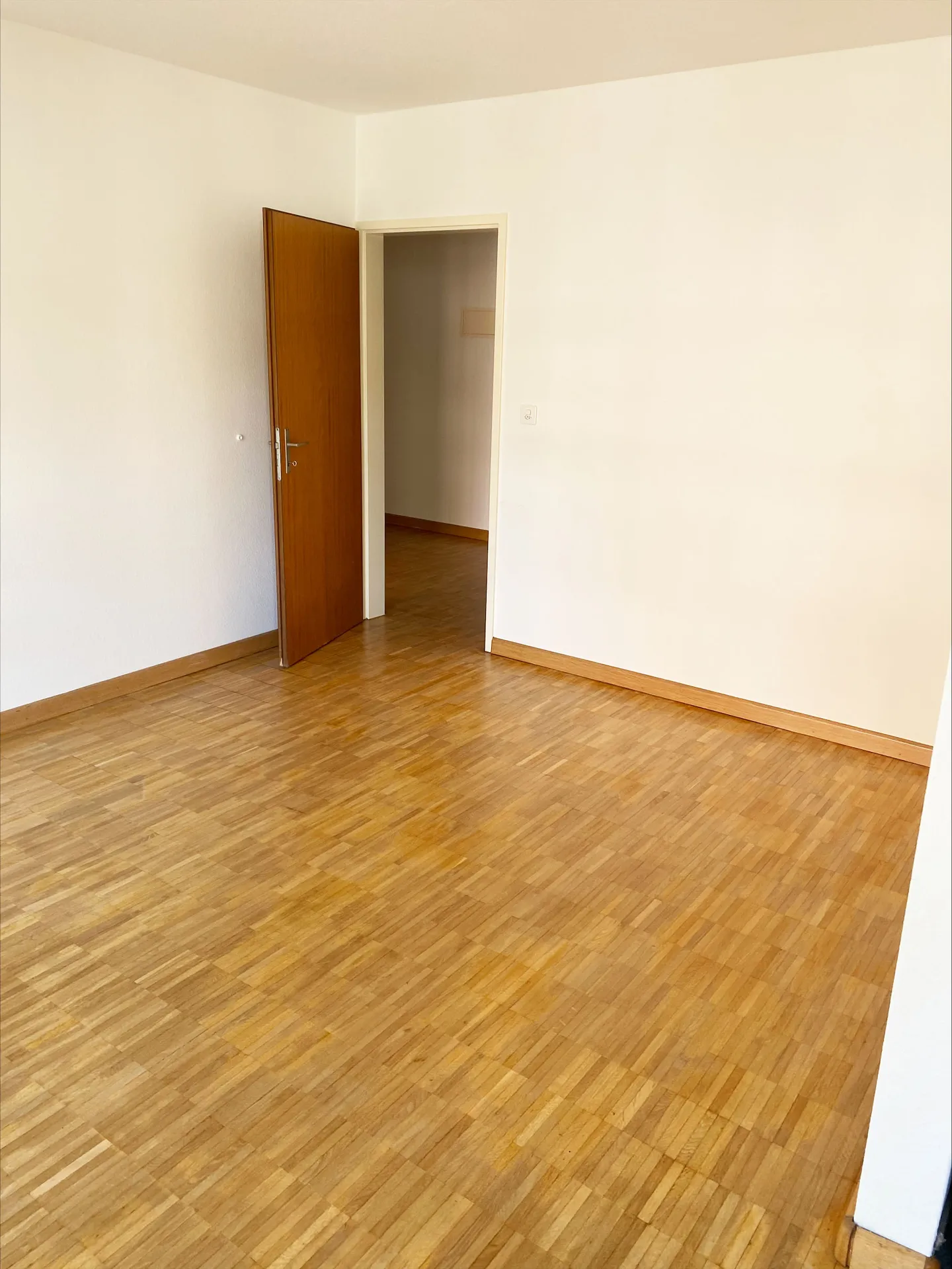 Charming 2.5-Room Apartment - Photo 7 of 10