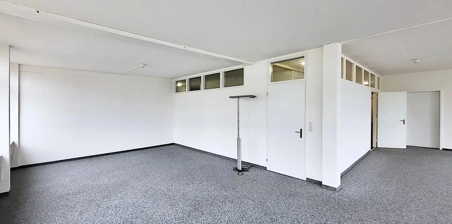 Commercial for rent, Eichtalstrasse 55 (Hombrechtikon, Switzerland) - Foto 4 von 7