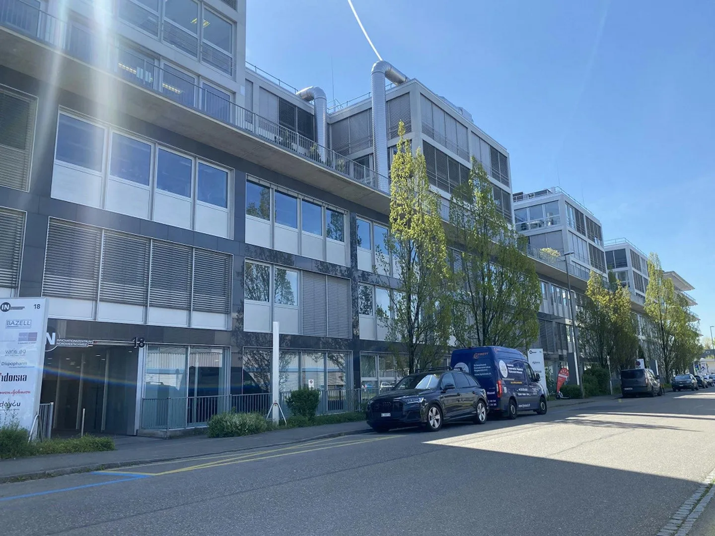 Vielfältige Büroflächen ab 760 m² zu vermieten - Foto 2 von 13
