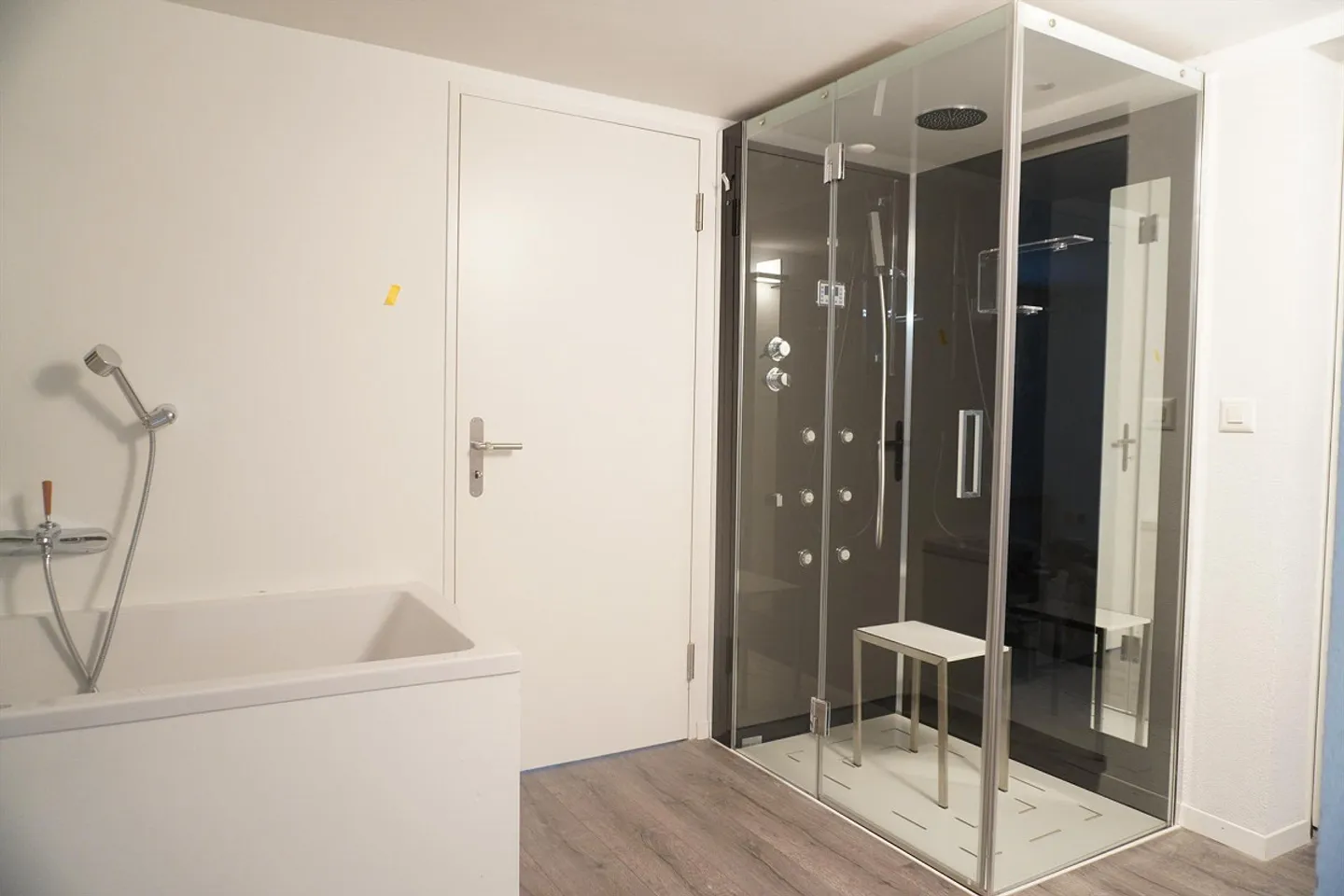 Einfamilienhaus Neubau Aufstockung und vielen Extras - Foto 18 von 24