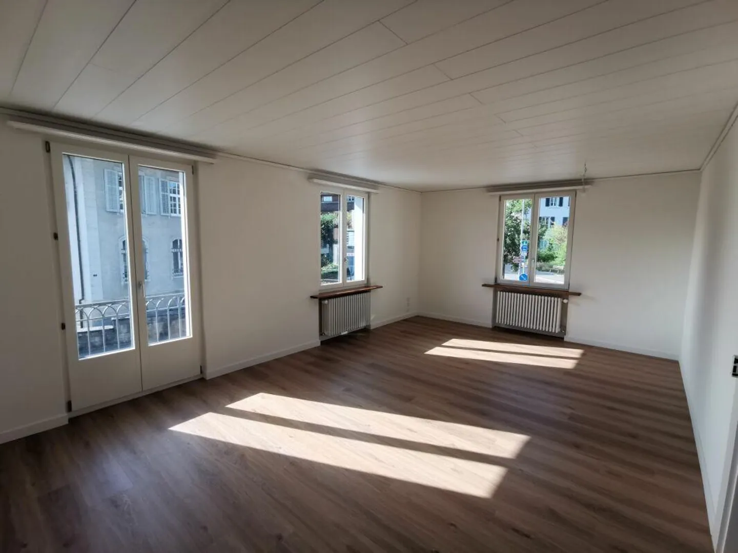 Opportunità: Proprietà residenziale e commerciale con uso versatile... - Foto 6 di 30