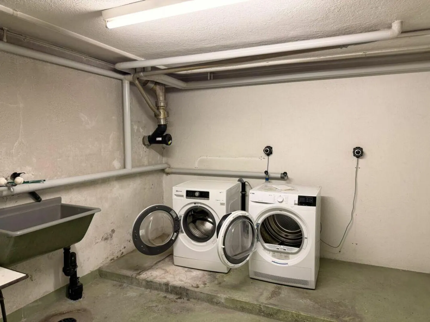 Opportunità: Proprietà residenziale e commerciale con uso versatile... - Foto 11 di 30