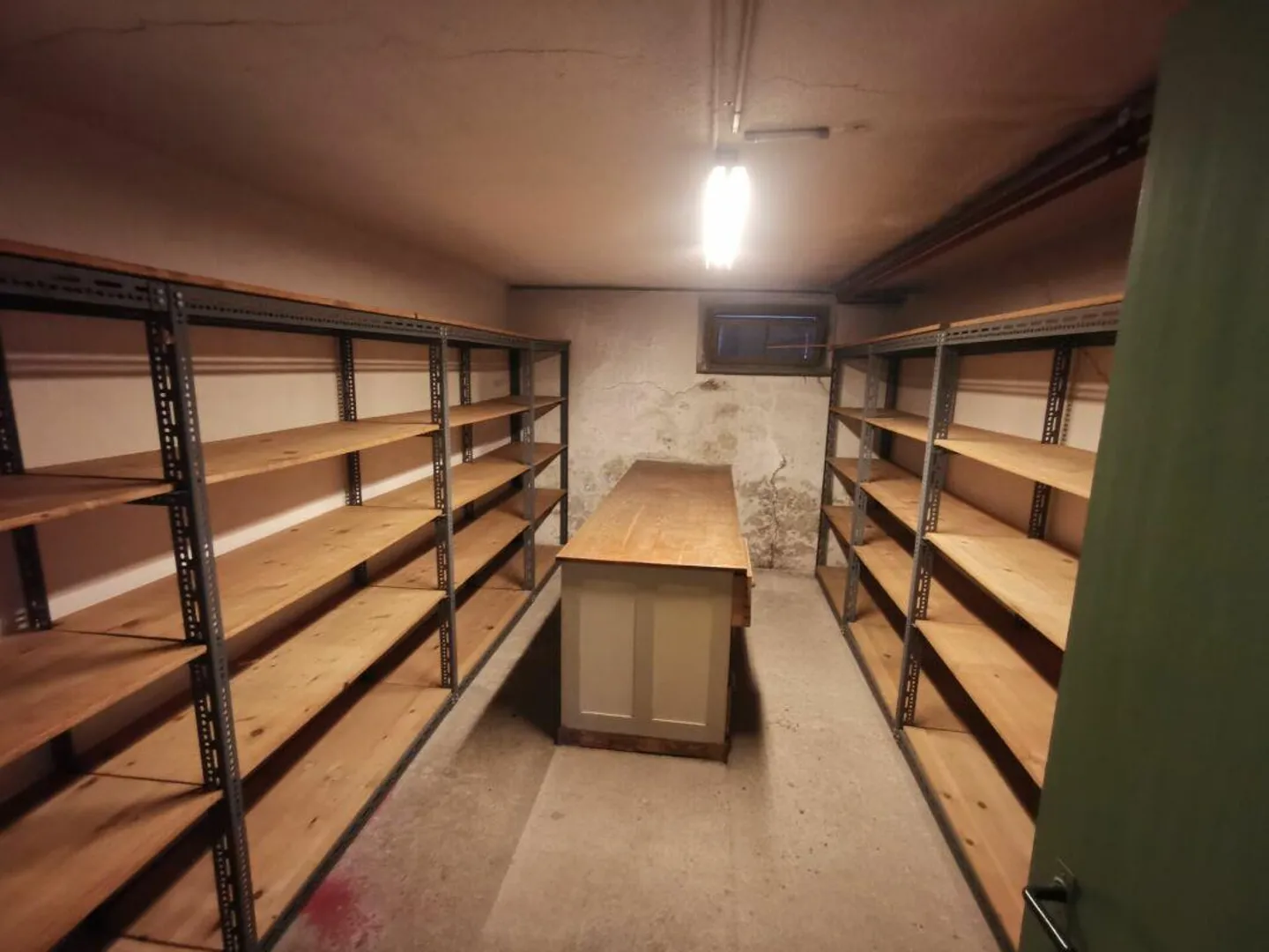 Opportunità: Proprietà residenziale e commerciale con uso versatile... - Foto 13 di 30