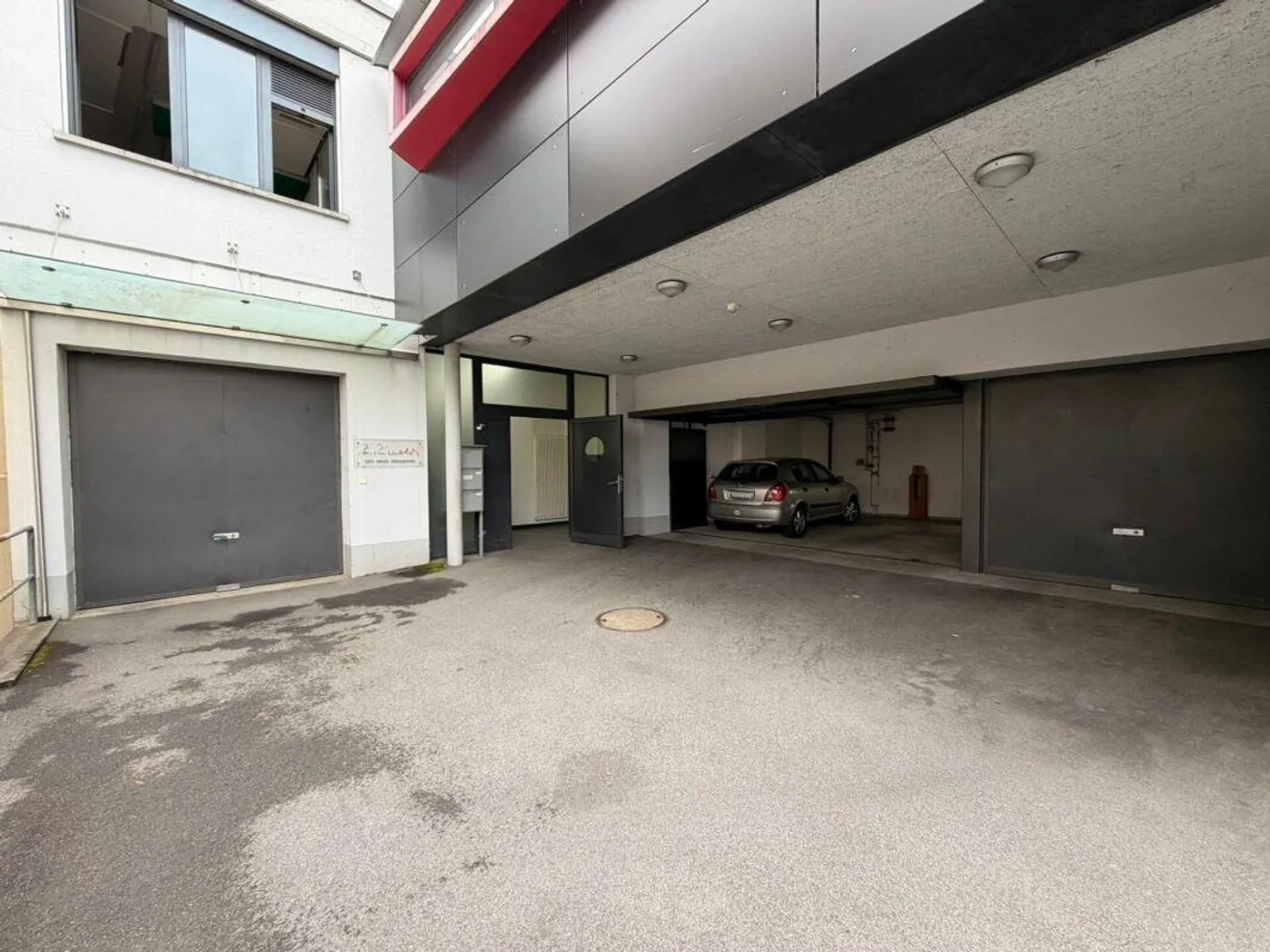 Opportunità: Proprietà residenziale e commerciale con uso versatile... - Foto 14 di 30