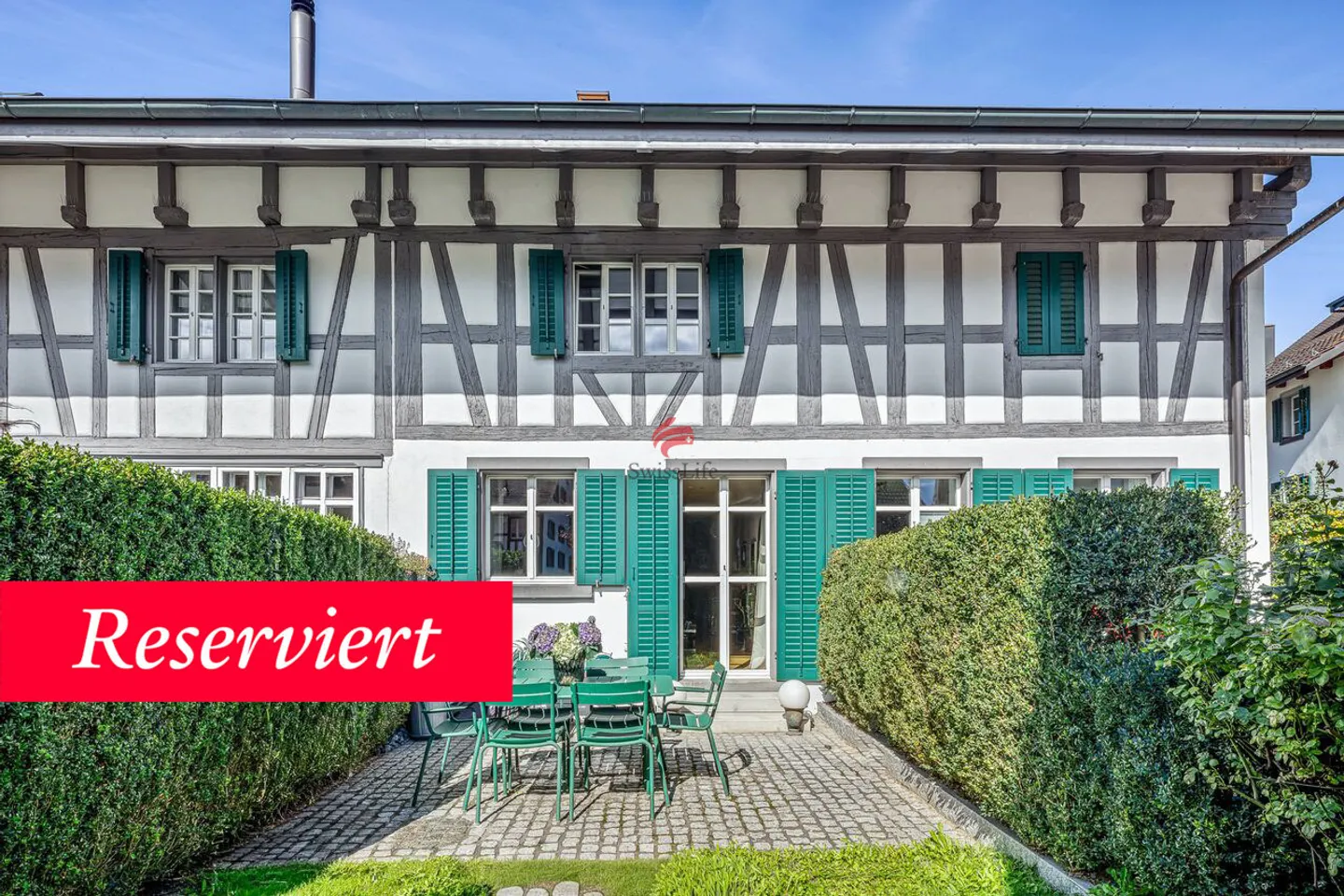 Timeless Beauty in Idyllic Tranquility - Photo 1 of 12