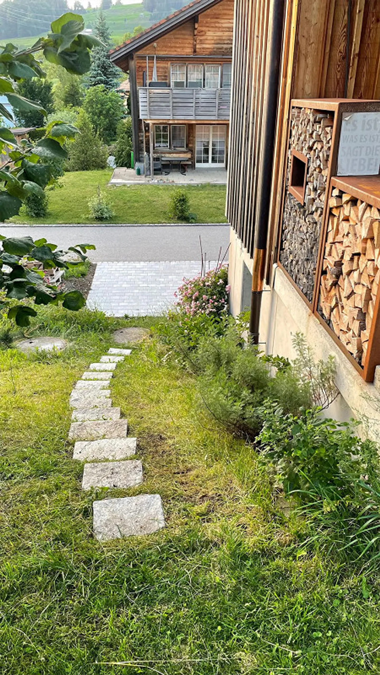 Well-maintained wooden house - living naturally. - Photo 4 of 27